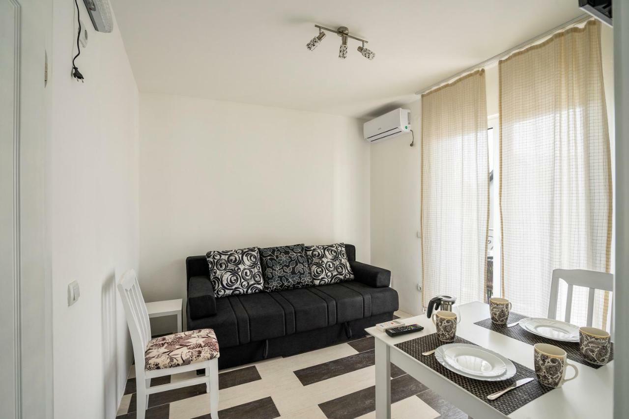 Apartments Natali バール エクステリア 写真