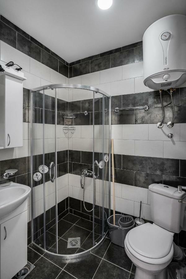 Apartments Natali バール エクステリア 写真