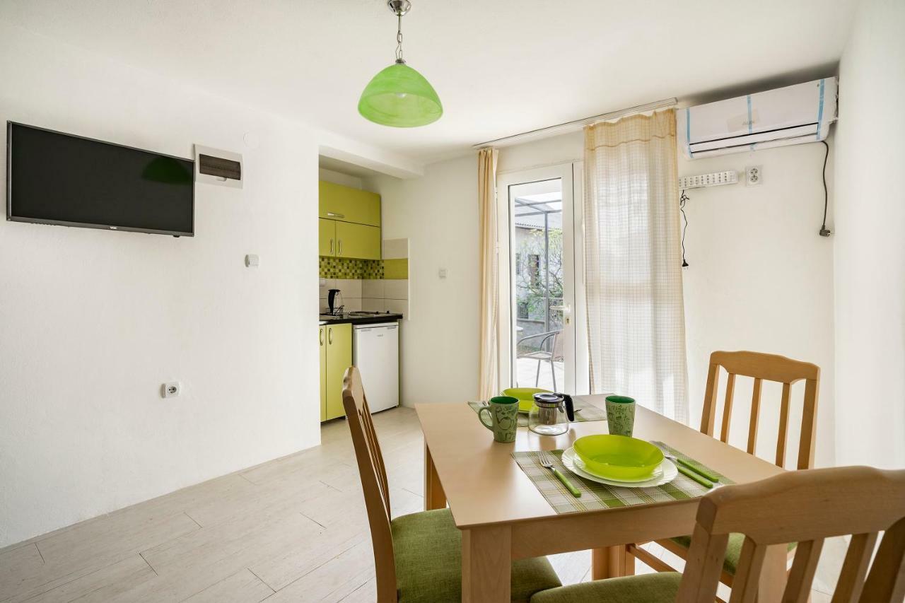 Apartments Natali バール エクステリア 写真