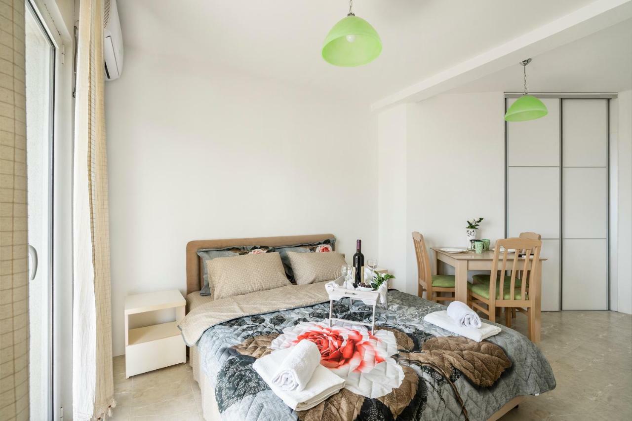 Apartments Natali バール エクステリア 写真