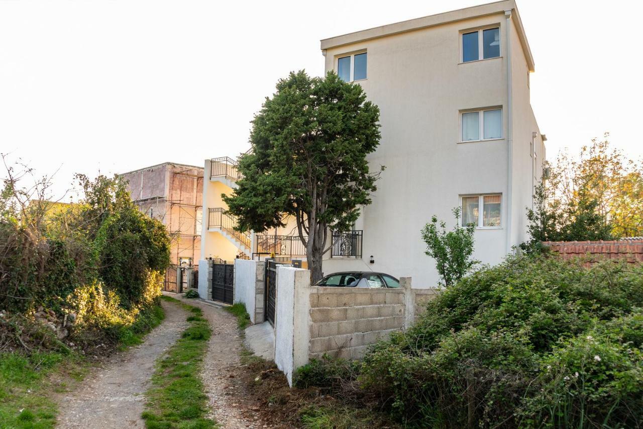 Apartments Natali バール エクステリア 写真