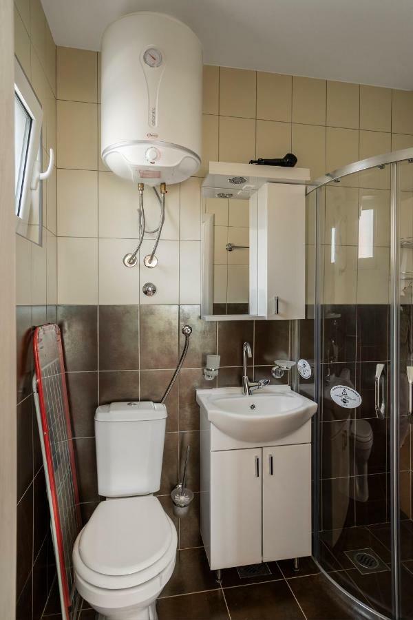 Apartments Natali バール エクステリア 写真